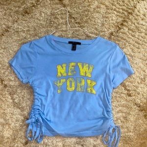 NEW YORK GRAPIC TOP WITH TIES ON SIDE